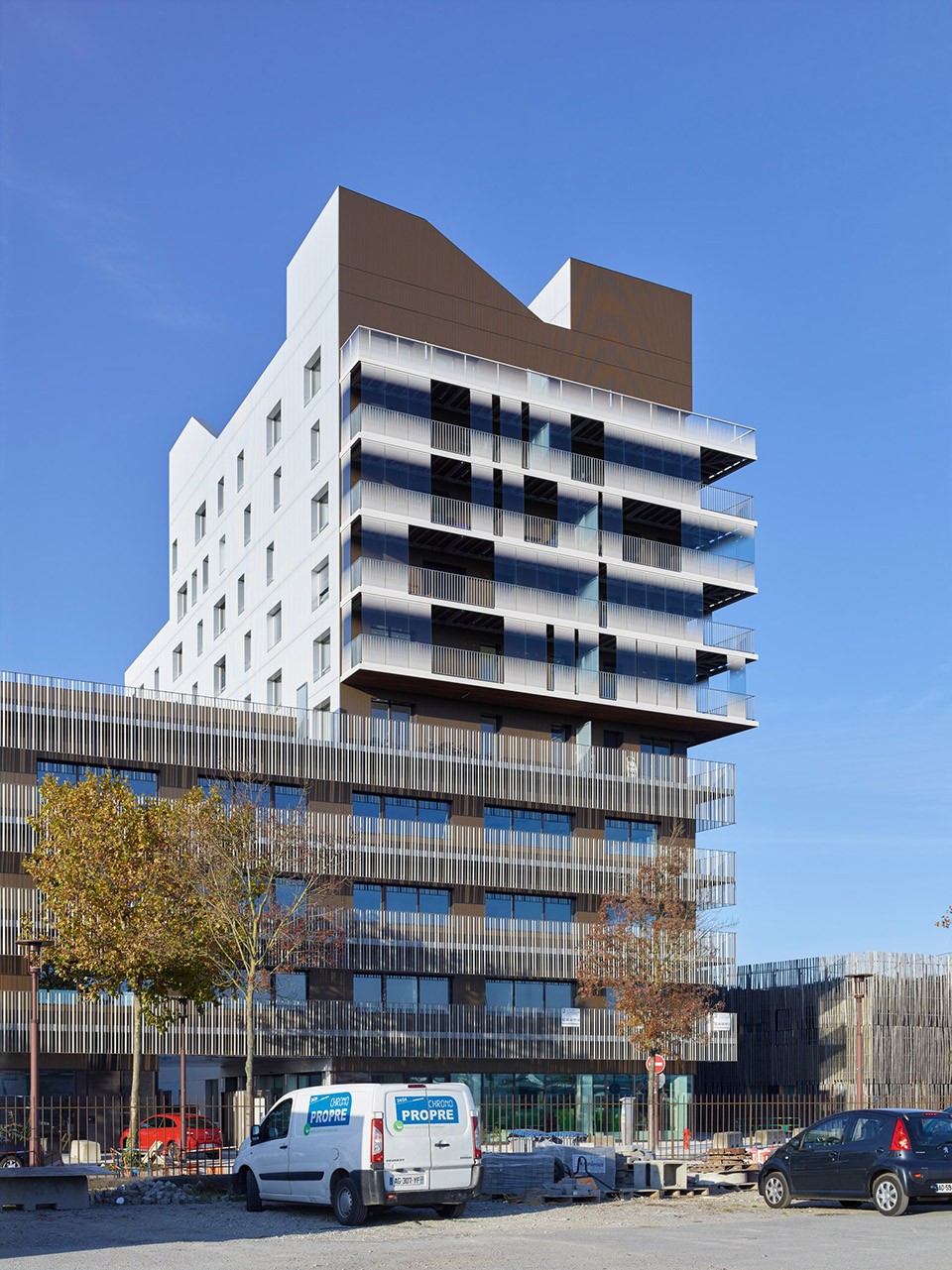 7-Ambiguity Hybrid Building Imbrika by Stephane Chalmeau 副本