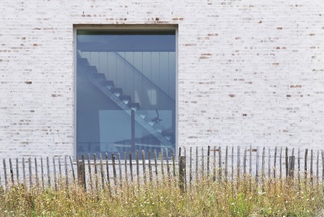 8-House as a rock by Global Architects