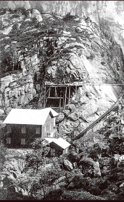 Allmannajuvet-07