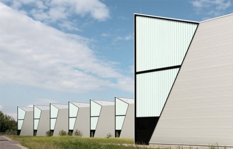 哈威Karfbeuren工厂 / Barkow Leibinger