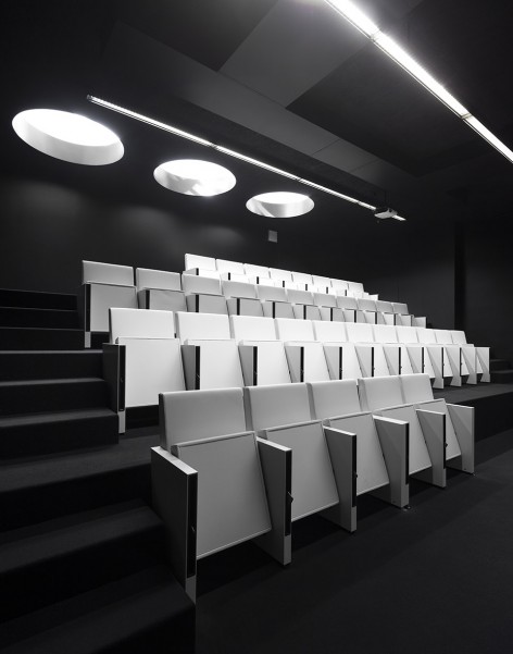 EMEL Auditorium by P06 Atelier
-6