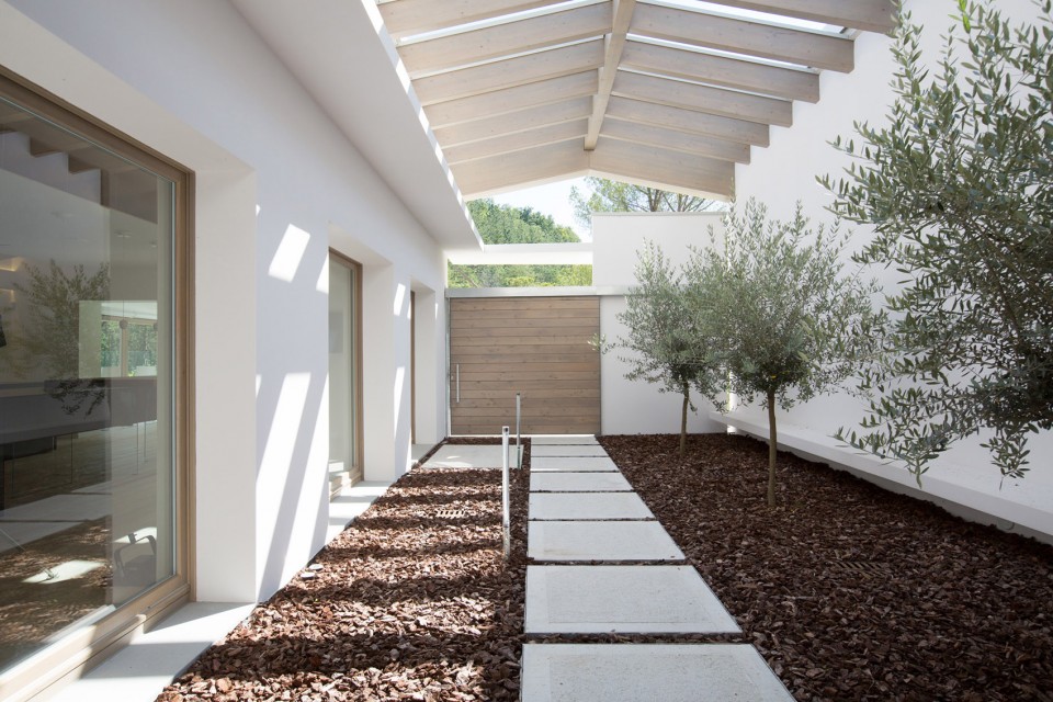 House On The Hill by Menichetti Caldarelli-19
