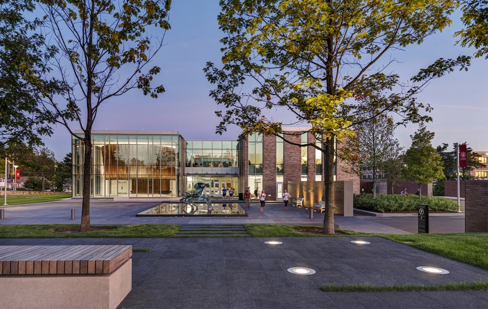 Sacred Heart University, School of Business and Communications