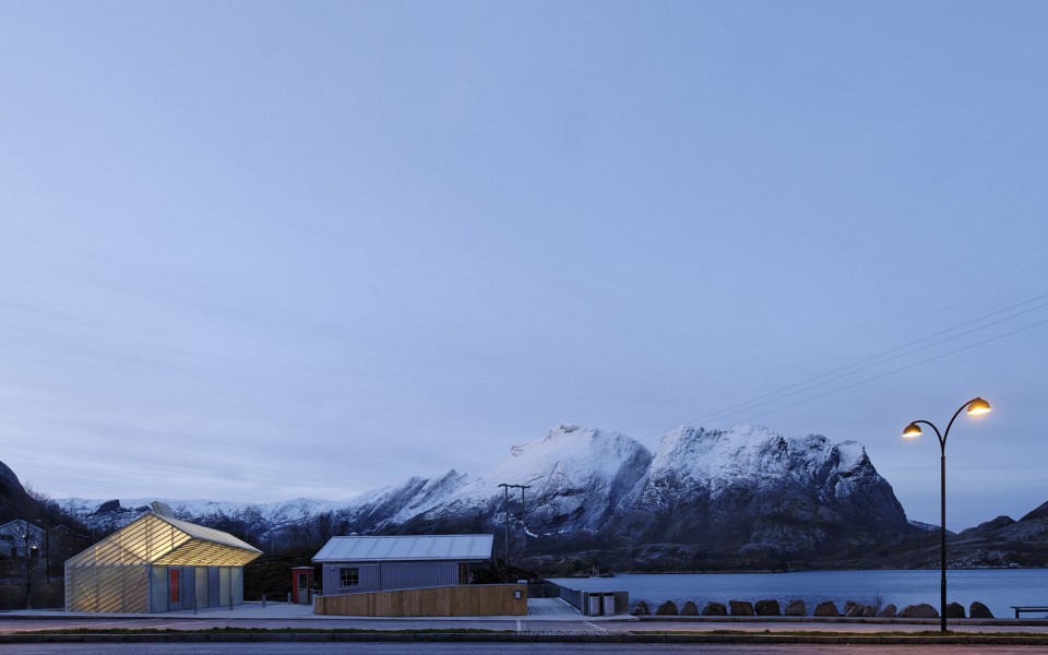 002-service building_Carl-Viggo Hølmebakk