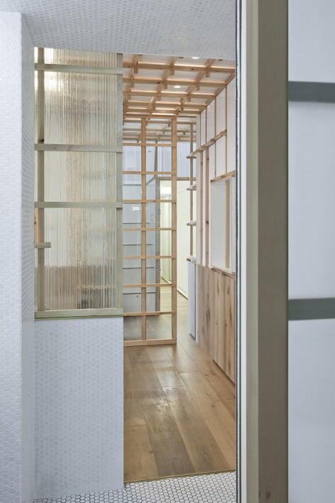003-Small home hiding a Cui Linglong by Wang Tiantian and Luo Yaqin