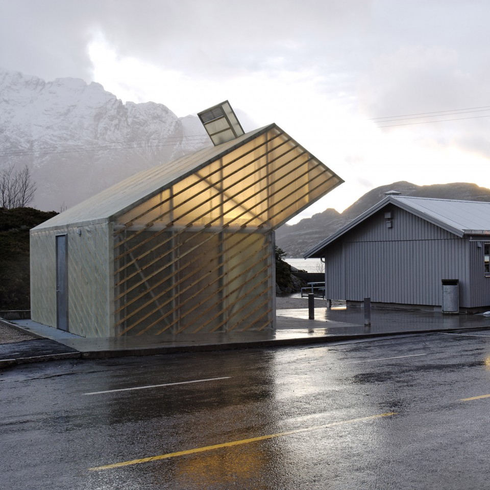 003-service building_Carl-Viggo Hølmebakk