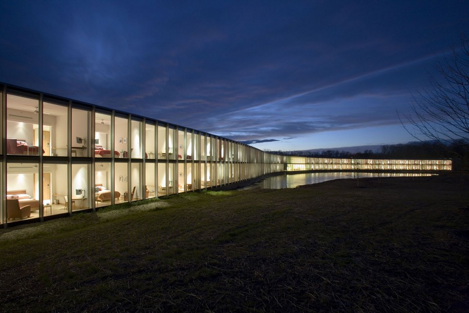004-Howard Hughes Medical Institute