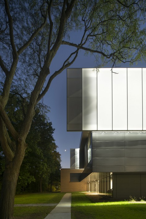005-Taubman Complex_Morphosis
