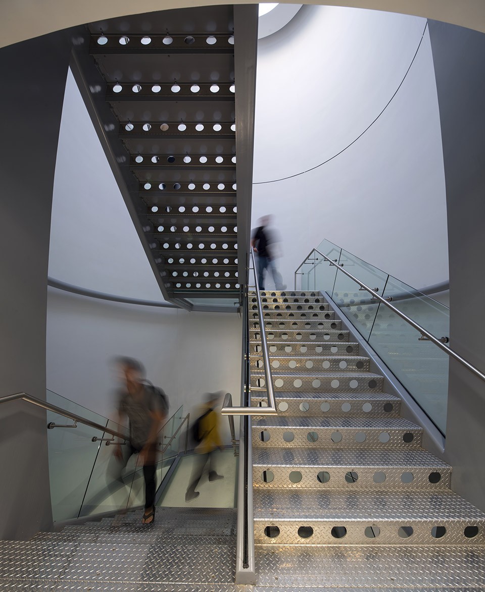 009-Taubman Complex_Morphosis