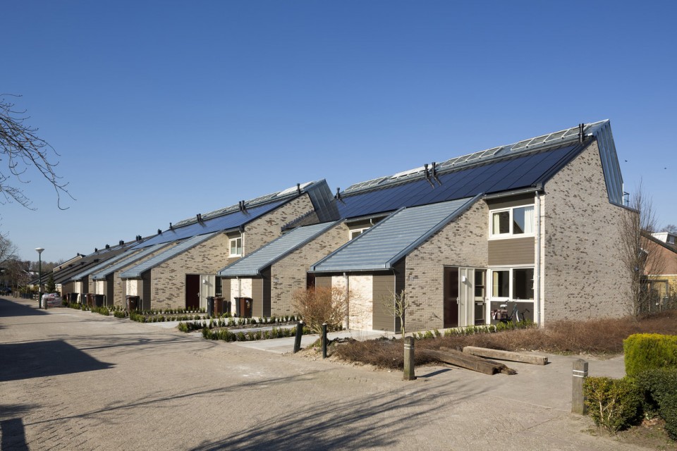 010-The First Active Houses in the Netherlands:Renovation of Houses in Montfoort