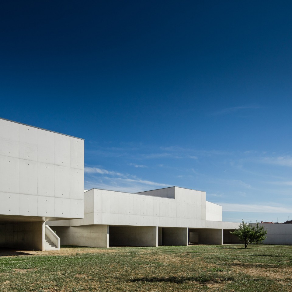 012-'Descriptive Memory' – Nadir Afonso Foundation by Álvaro Siza Vieira