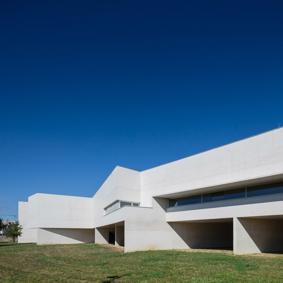 026-'Descriptive Memory' – Nadir Afonso Foundation by Álvaro Siza Vieira