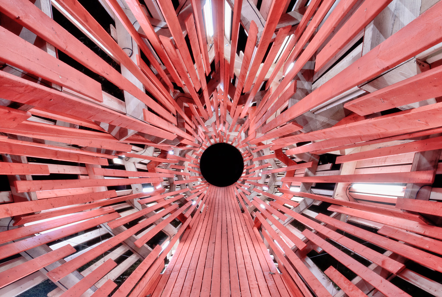 穿越时空的木隧道,多伦多装置艺术 / hello wood