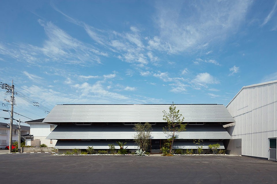 1-Office in Tokushima by OHArchitecture