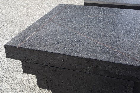 14-6_Monoliths-McGregor Barker_Christian Capurro_8