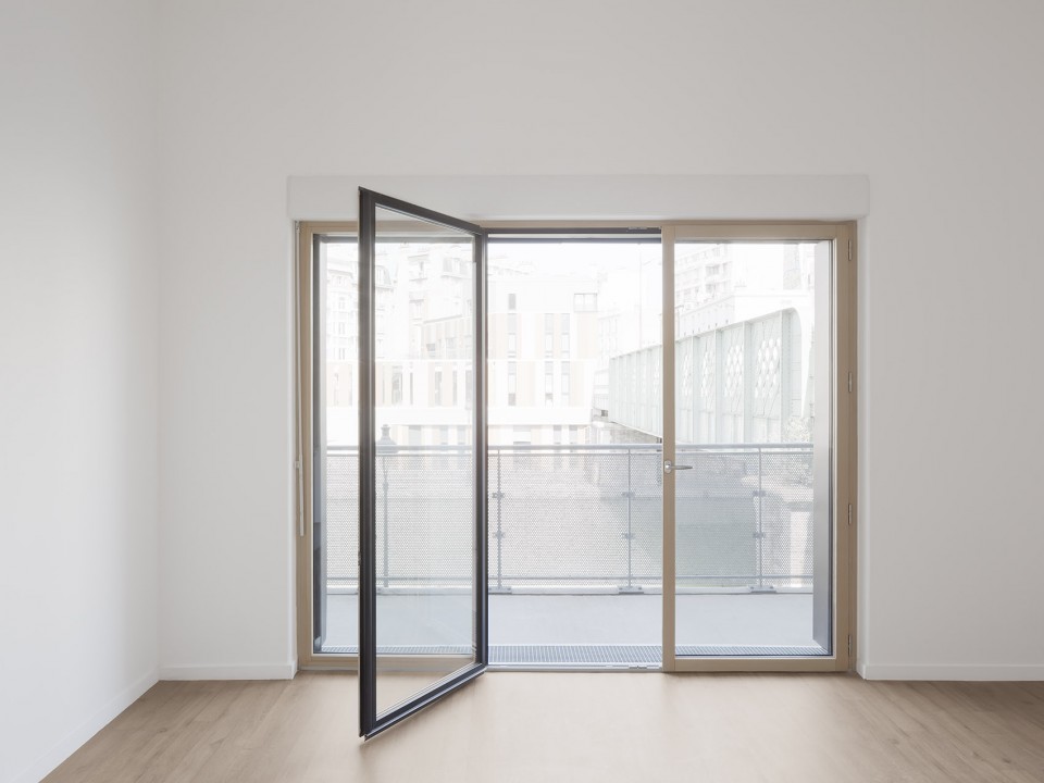 20-Intermediate Housing by KARAWITZ