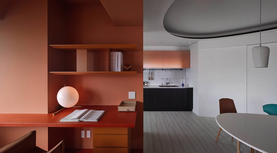 20-Vivid Apartment For Fashion Designers by Waterfrom Design