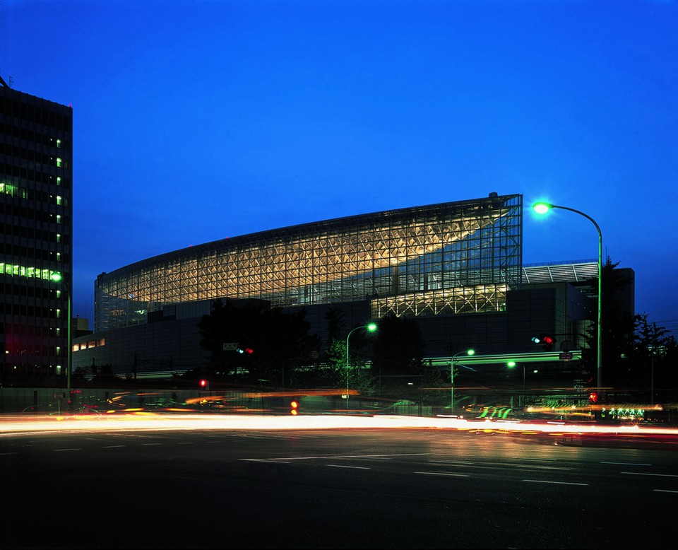 3- Tokyo International Forum by Rafael Vinoly Architects
