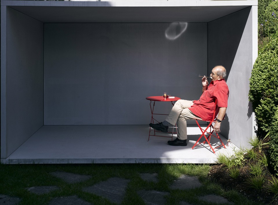 4-Smoking Pavilion by Gianni Botsford Architects