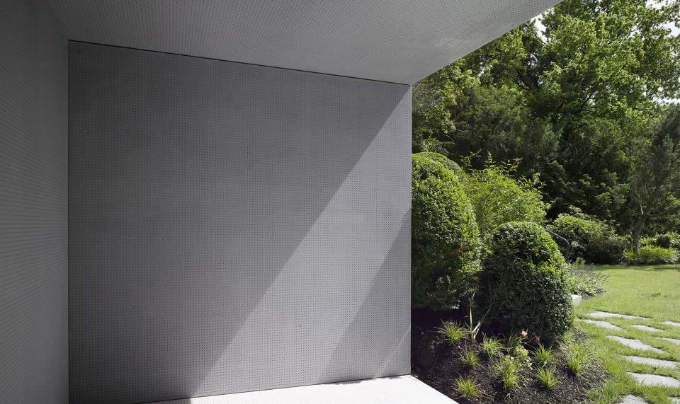 6-Smoking Pavilion by Gianni Botsford Architects
