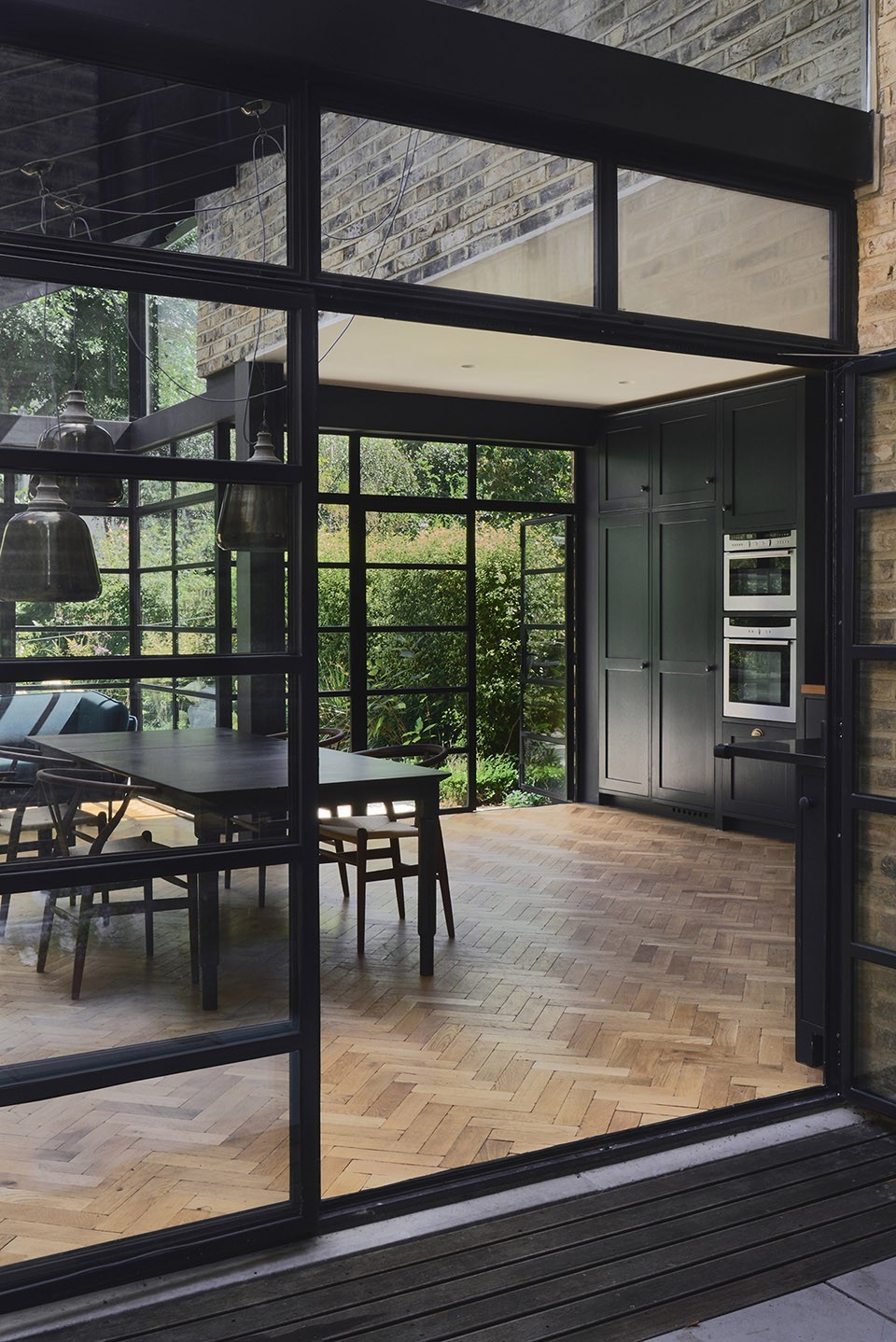 7-115 Highbury Hill by Blee Halogen Architects
