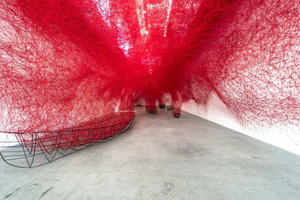 Chiharu Shiota, Uncertain Journey, 2016, Installation view, Courtesy the artist and BlainSouthern, Photo Christian Glaeser