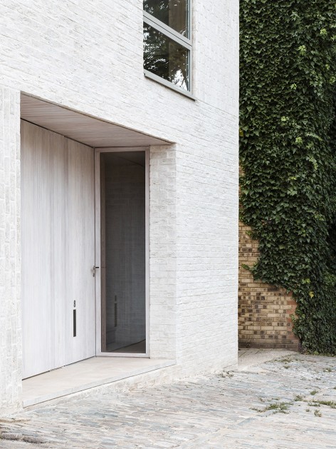 Mews House_Russell Jones_03