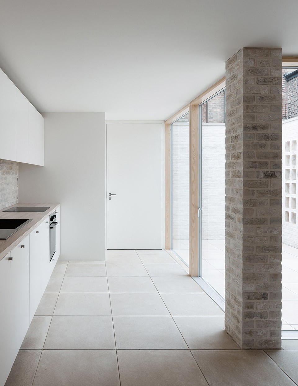 Mews House_Russell Jones_06