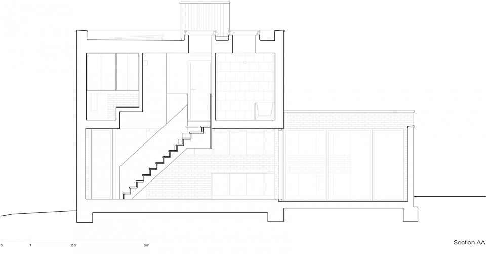 Mews House_Russell Jones_07 Section AA 副本