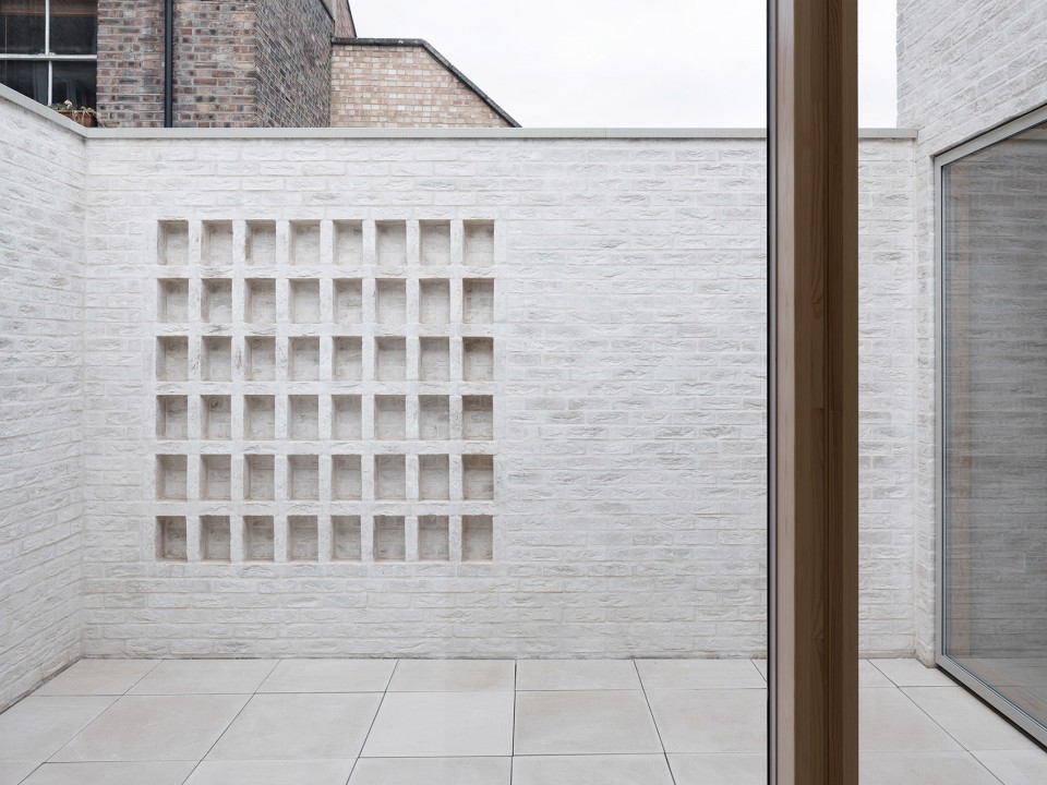 Mews House_Russell Jones_13