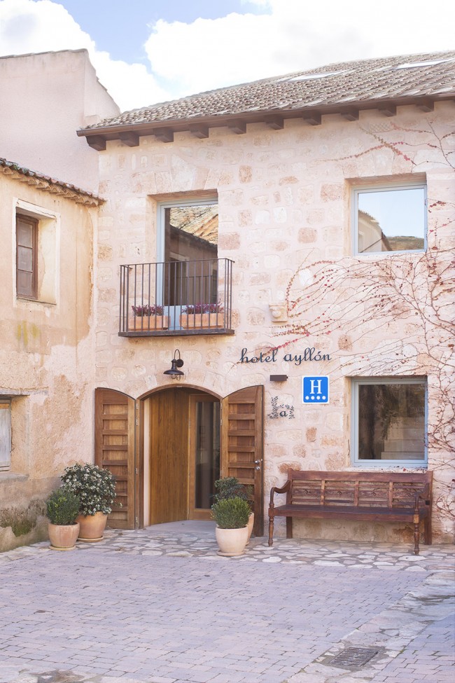 001-Hotel Ayllon_Lucas y Hernandez