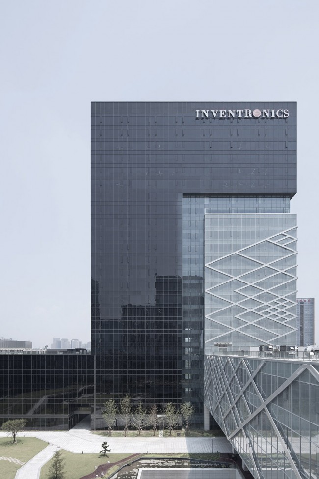 003-Different “MIX&MATCH”— Inventronics Technology Park by gad