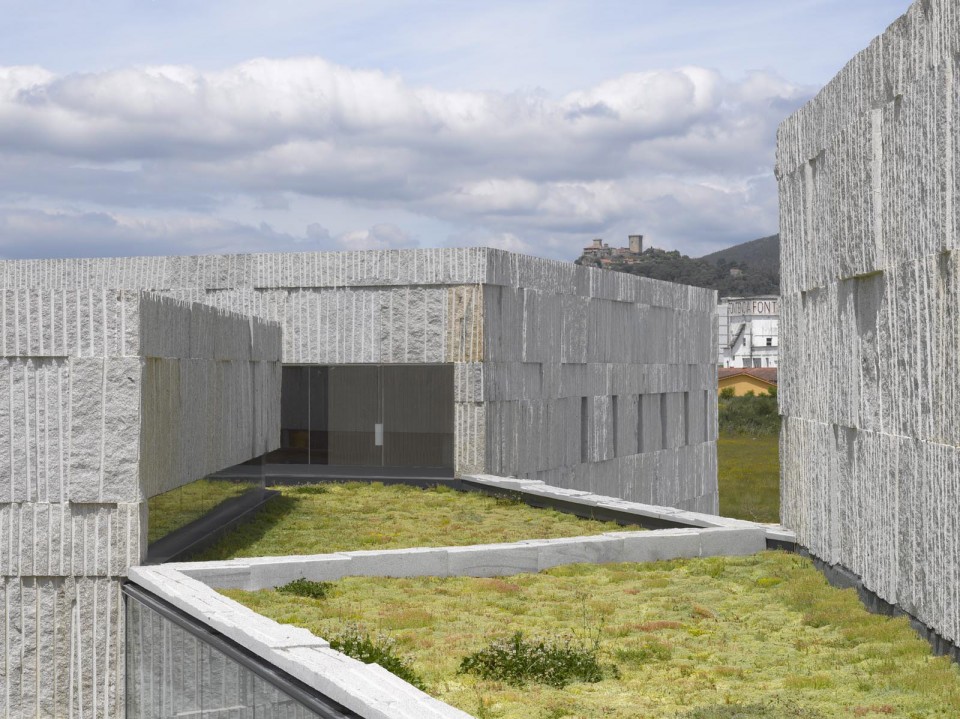 Arts Center in Verin Zooco Estudio