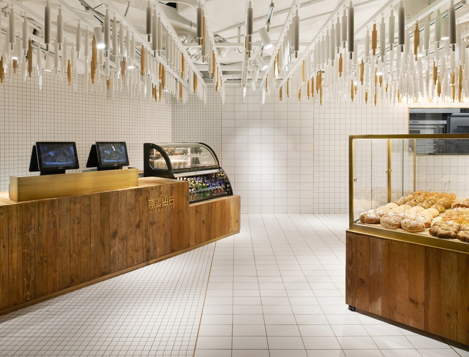 004-UMASSIF WITH Huamao Bakery_BLUE Architecture