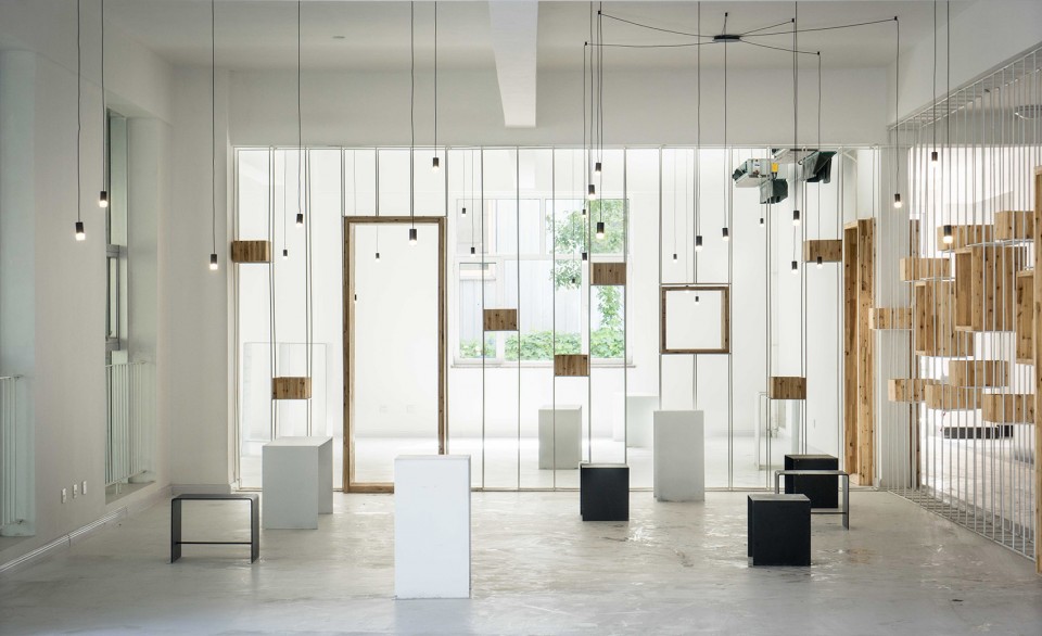 006-A low-cost transformation for a public space of business incubator