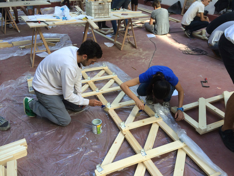 010-Build Me_Enorme Studio
