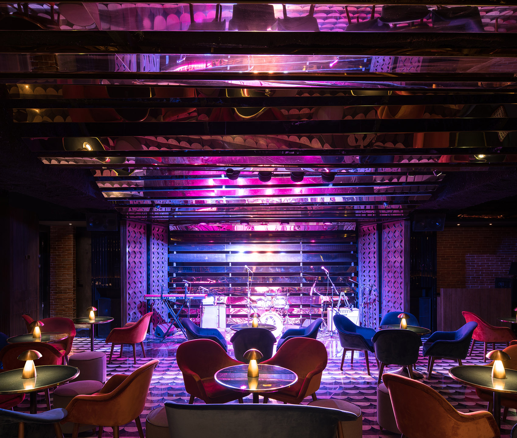 直击灵魂–上海shake音乐酒吧kokaistudios