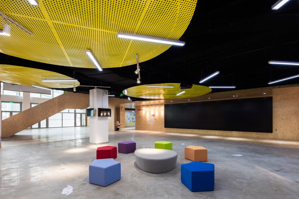 012-ZBJ.COM Co-working Factory, Tianjin by officePROJECT