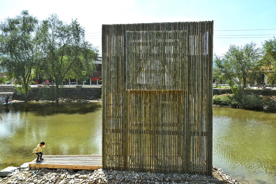 013-Shelter the mirrored sight_Li Hao