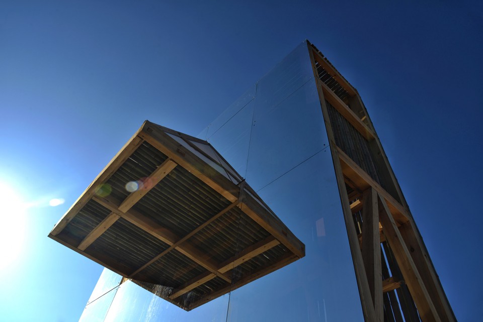 017-Shelter the mirrored sight_Li Hao