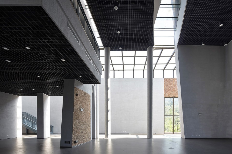 022-Yu Qingcheng Gallery by Zhanghua Architects