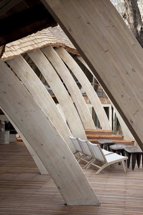 023-SANDIBE SAFARI LODGE IN BOTSWANA BY MICHAELIS BOYD ARCHITECTS