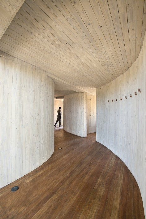 025-SANDIBE SAFARI LODGE IN BOTSWANA BY MICHAELIS BOYD ARCHITECTS