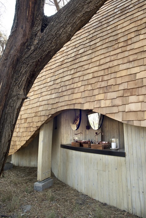 028-SANDIBE SAFARI LODGE IN BOTSWANA BY MICHAELIS BOYD ARCHITECTS
