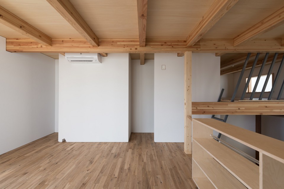 030-Feeling of distance of the house by Tsubasa Iwahashi Architects