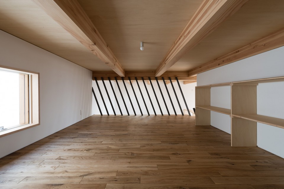 034-Feeling of distance of the house by Tsubasa Iwahashi Architects