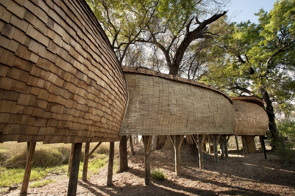034-SANDIBE SAFARI LODGE IN BOTSWANA BY MICHAELIS BOYD ARCHITECTS