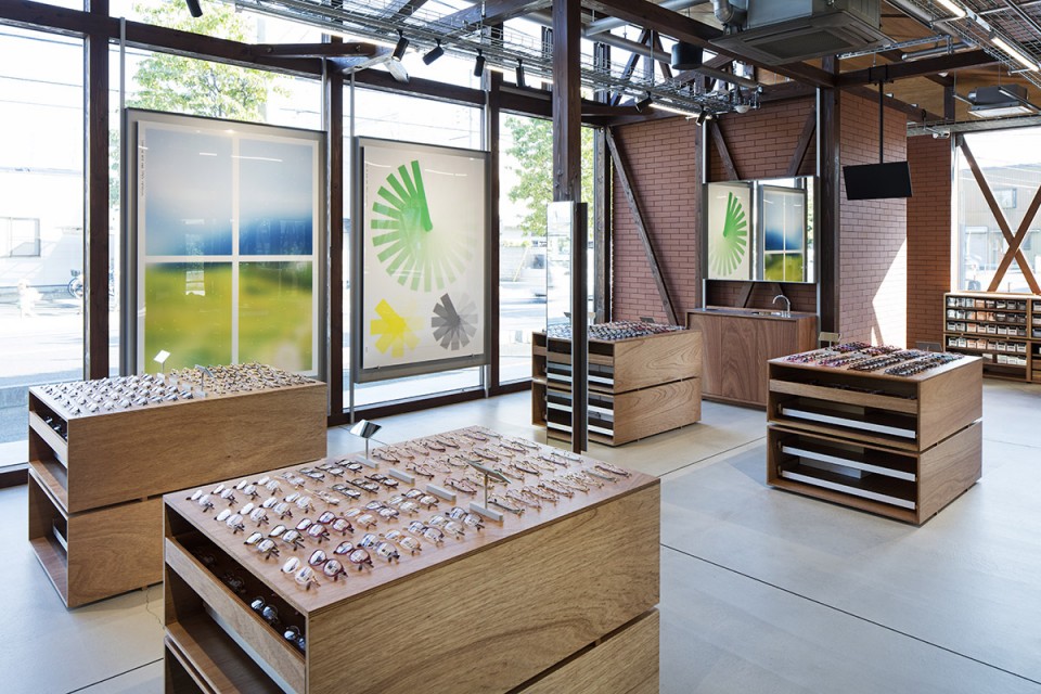 13-JINS Ageo Shop Renovation by Schemata Architects
