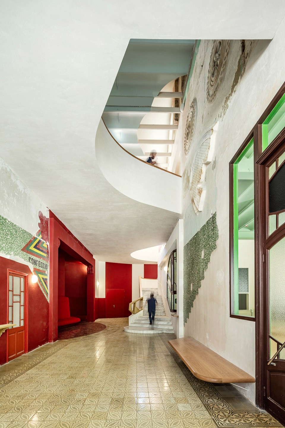 2-International Drama Centre by Sala Beckett