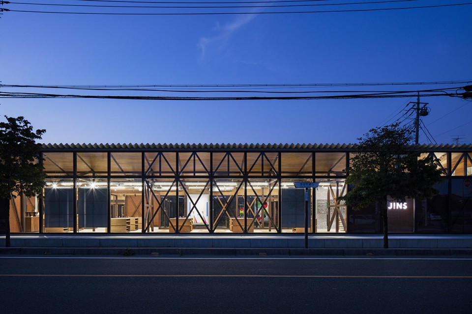 2-JINS Ageo Shop Renovation by Schemata Architects